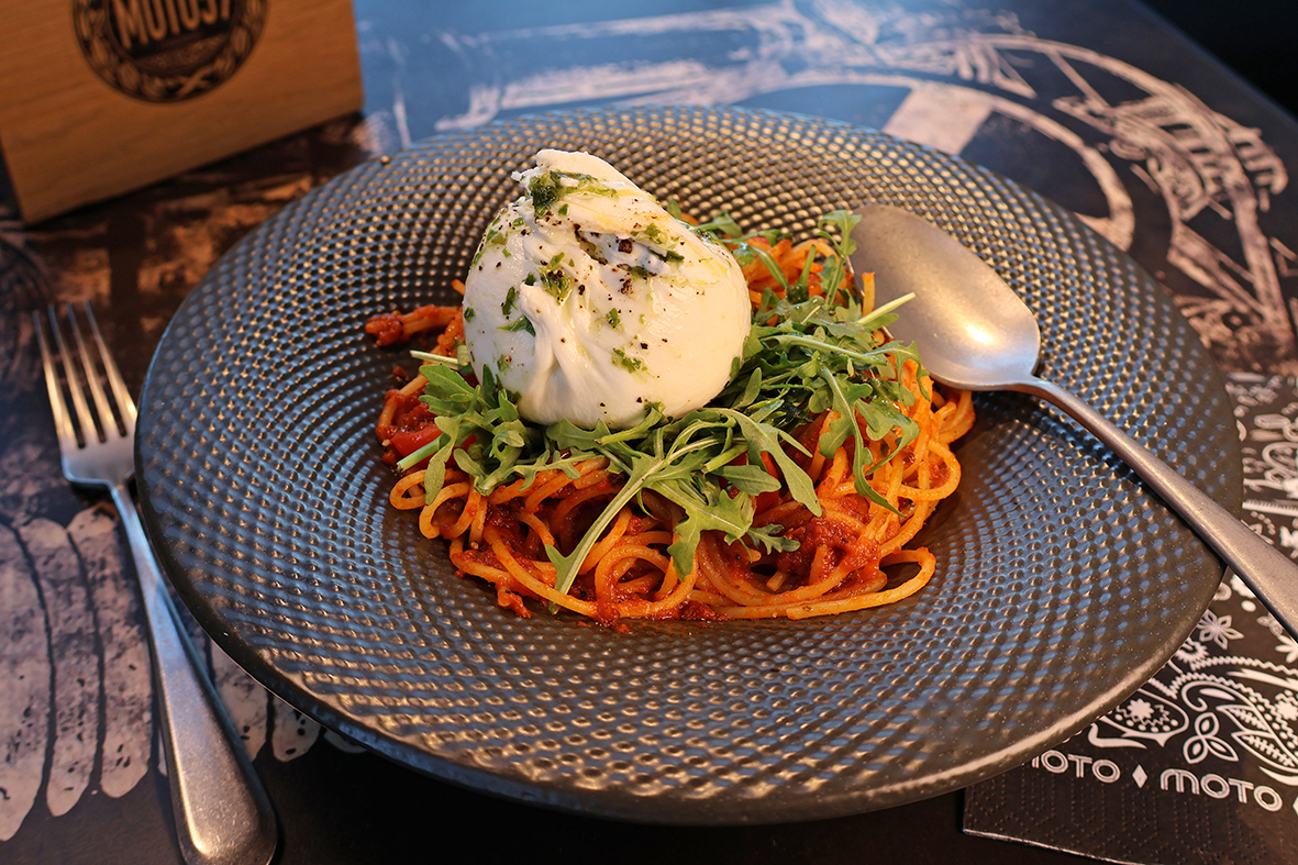 2026 Spaghetti Pomodoro Burrata kl